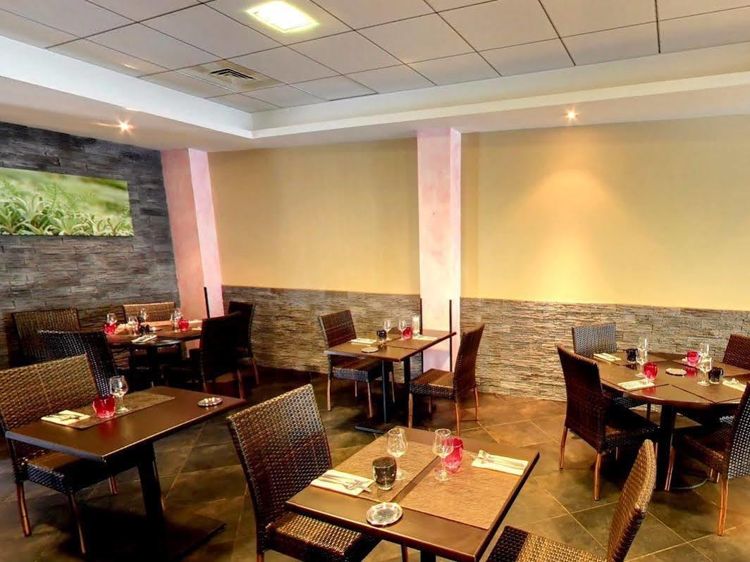 Logis Hotel Restaurant L'Europe Марвежол Екстериор снимка
